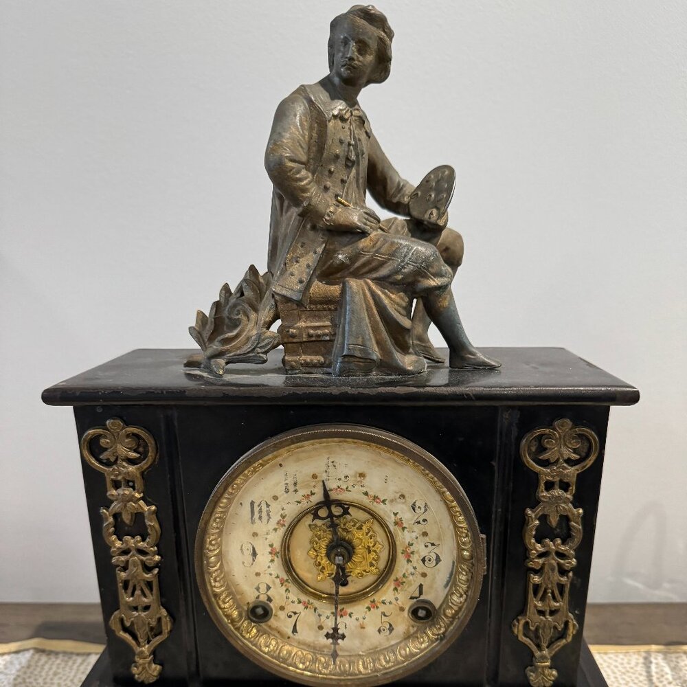 Antique F. Kroeber Clock Co. "Saxonia" Artist Painter Palette Statue Mantel USA